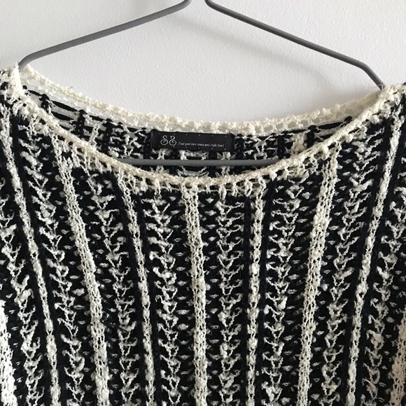 $15 for 3 ✨ knit sweater - Picture 3 of 11